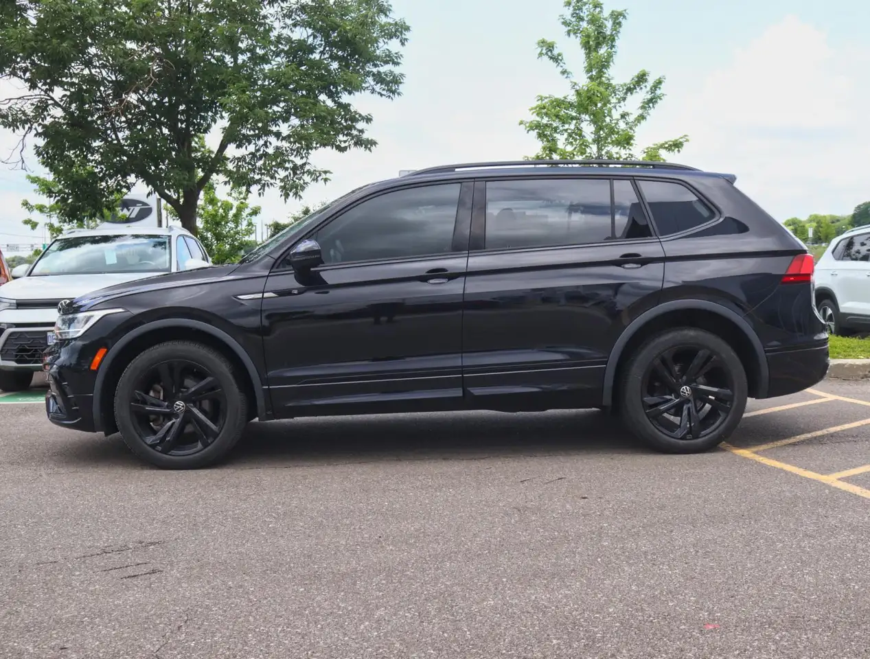 Volkswagen Tiguan photo Volkswagen Tiguan