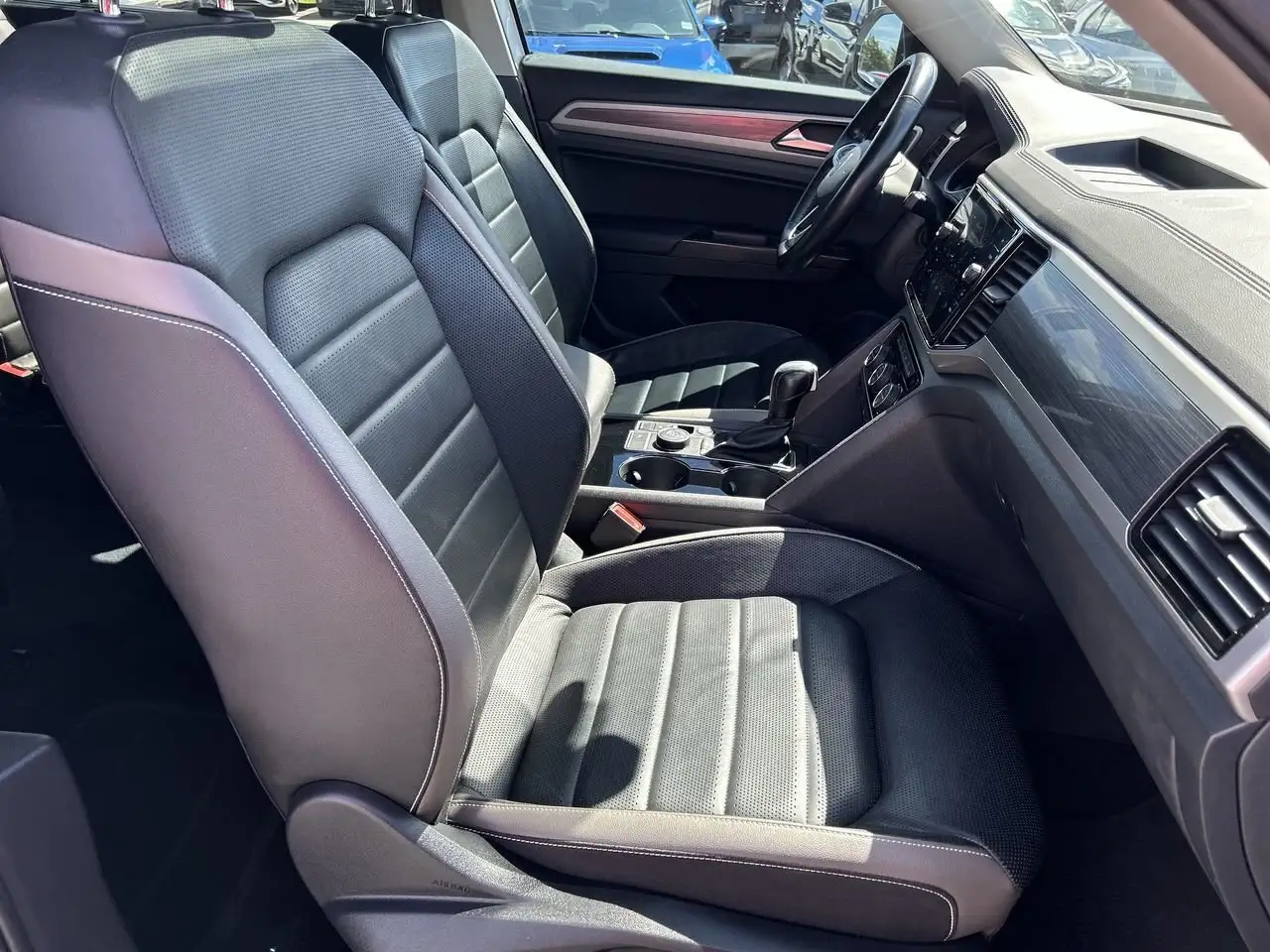 Volkswagen Atlas снимка Volkswagen Atlas