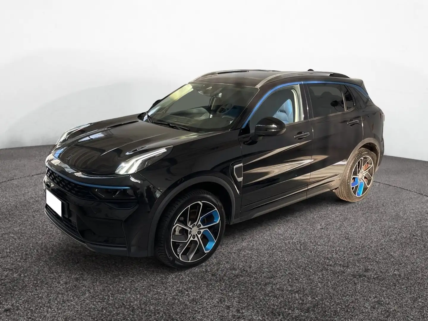 Lynk & Co 01 01 PHEV Schwarz - 1