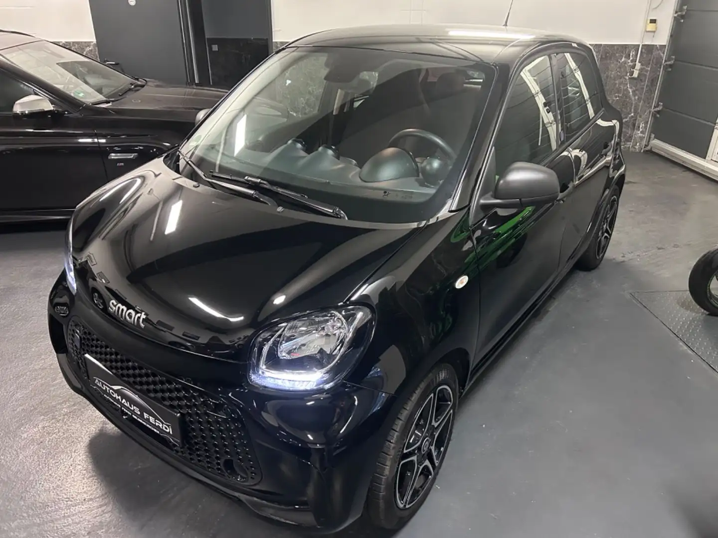 smart forFour EQ Automatik Sitzheizung Klima Tempomat Noir - 1