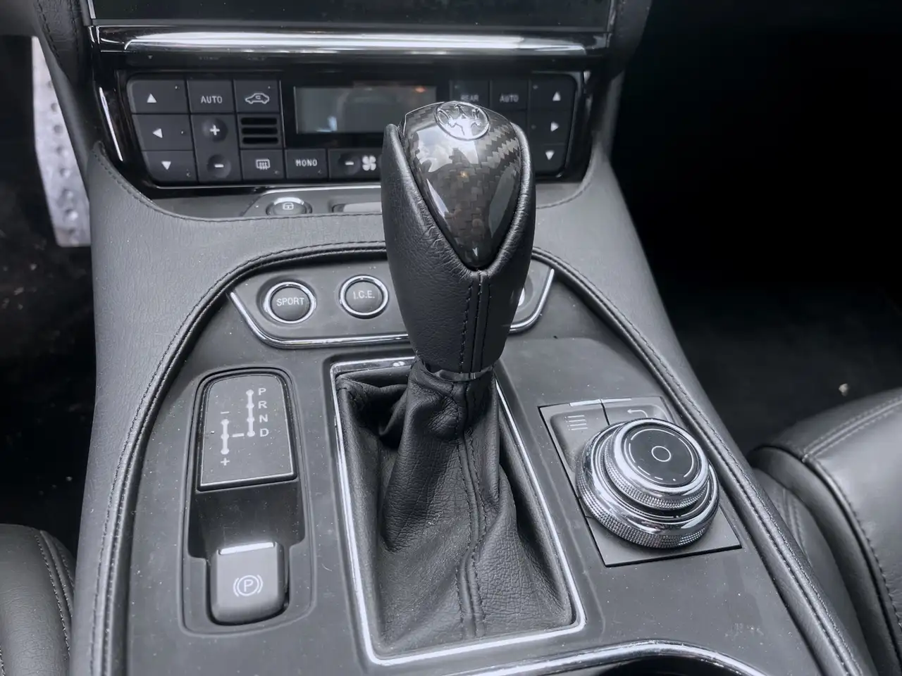 Maserati GranTurismo 2025 — фото 14