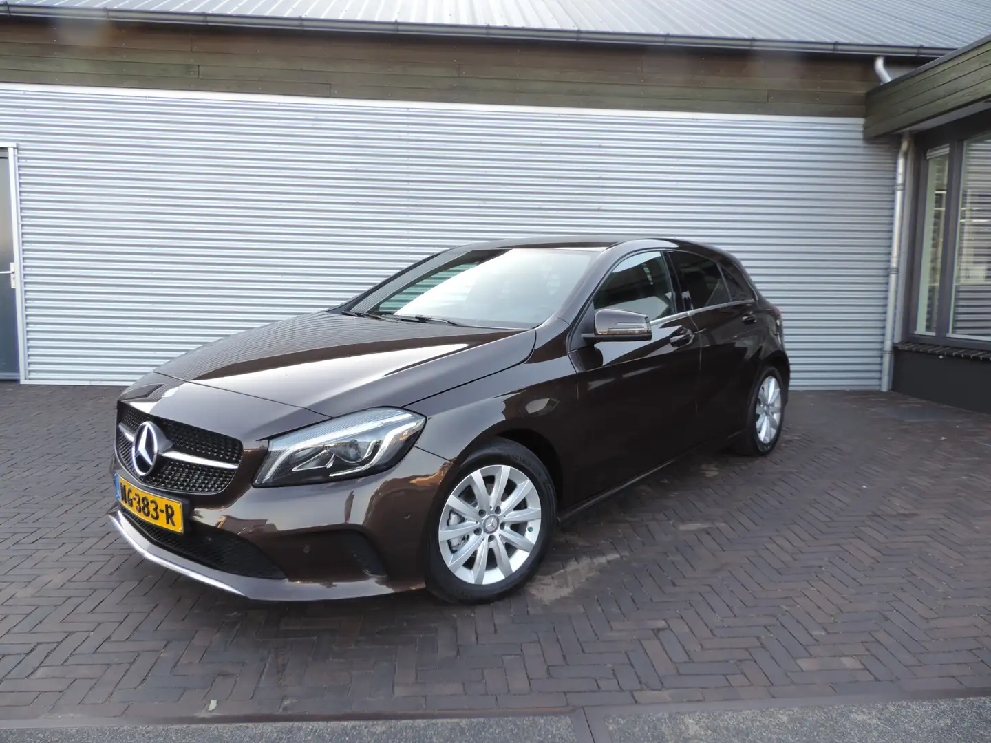 Mercedes-Benz A 180 d Lease Edition Plus Marrone - 1