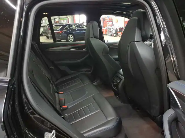BMW X3 view 14