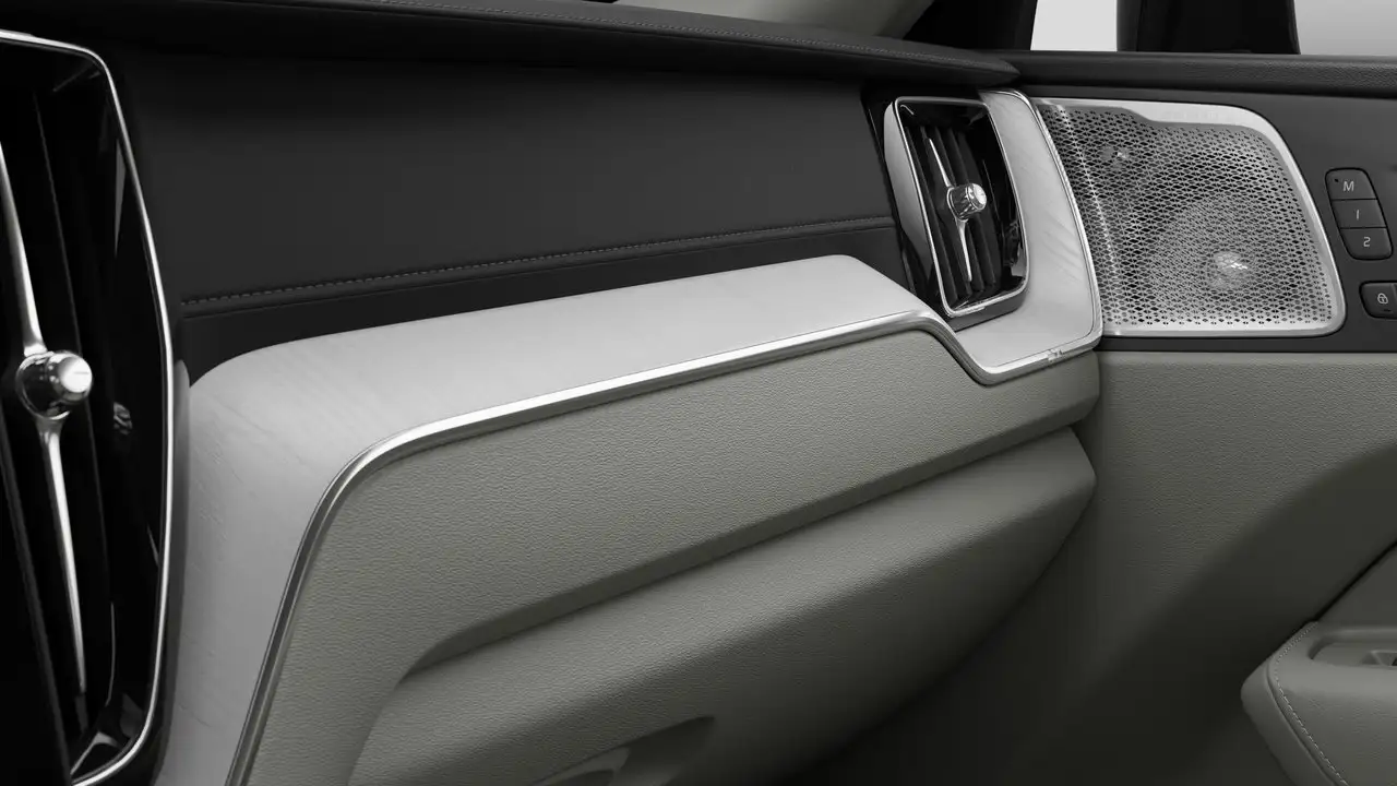 Volvo XC60 снимка Volvo XC60