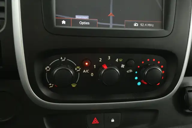 Renault Trafic view 15