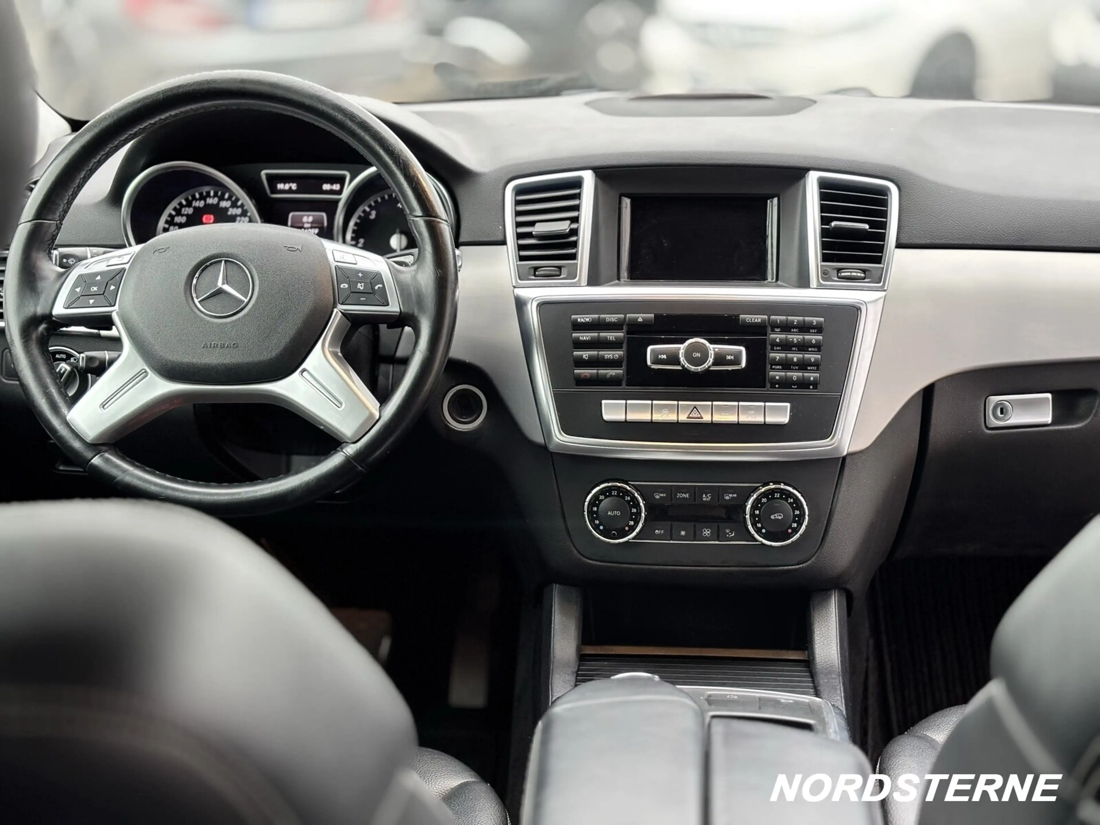Mercedes-Benz ML 250 ML 250 CDI DPF 4MATIC BlueTec Navi Park-Assist. BC — photo 15