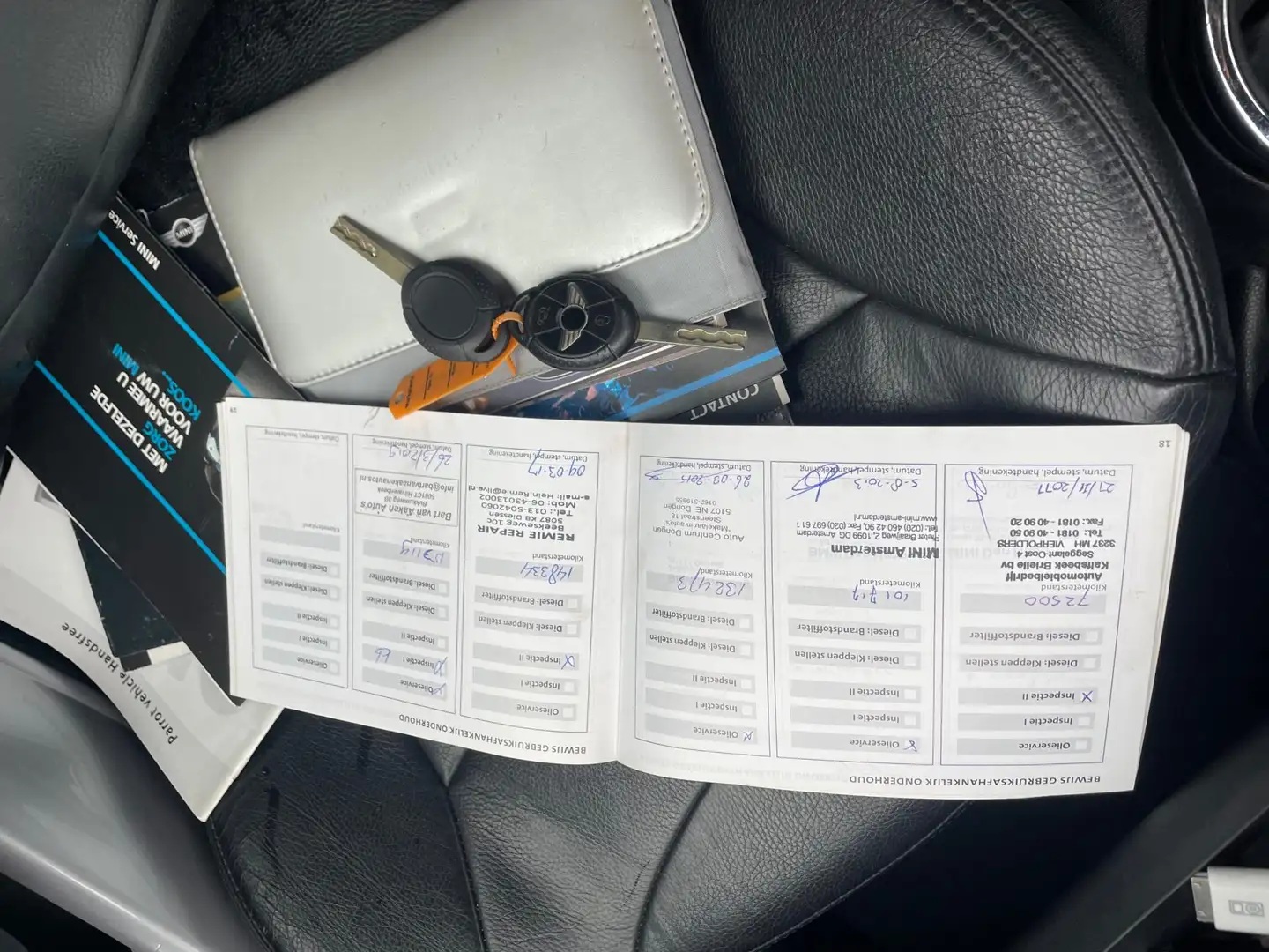 MINI Cooper Cabrio Mini 1.6 Chili Garantie NAP Blanc - 2