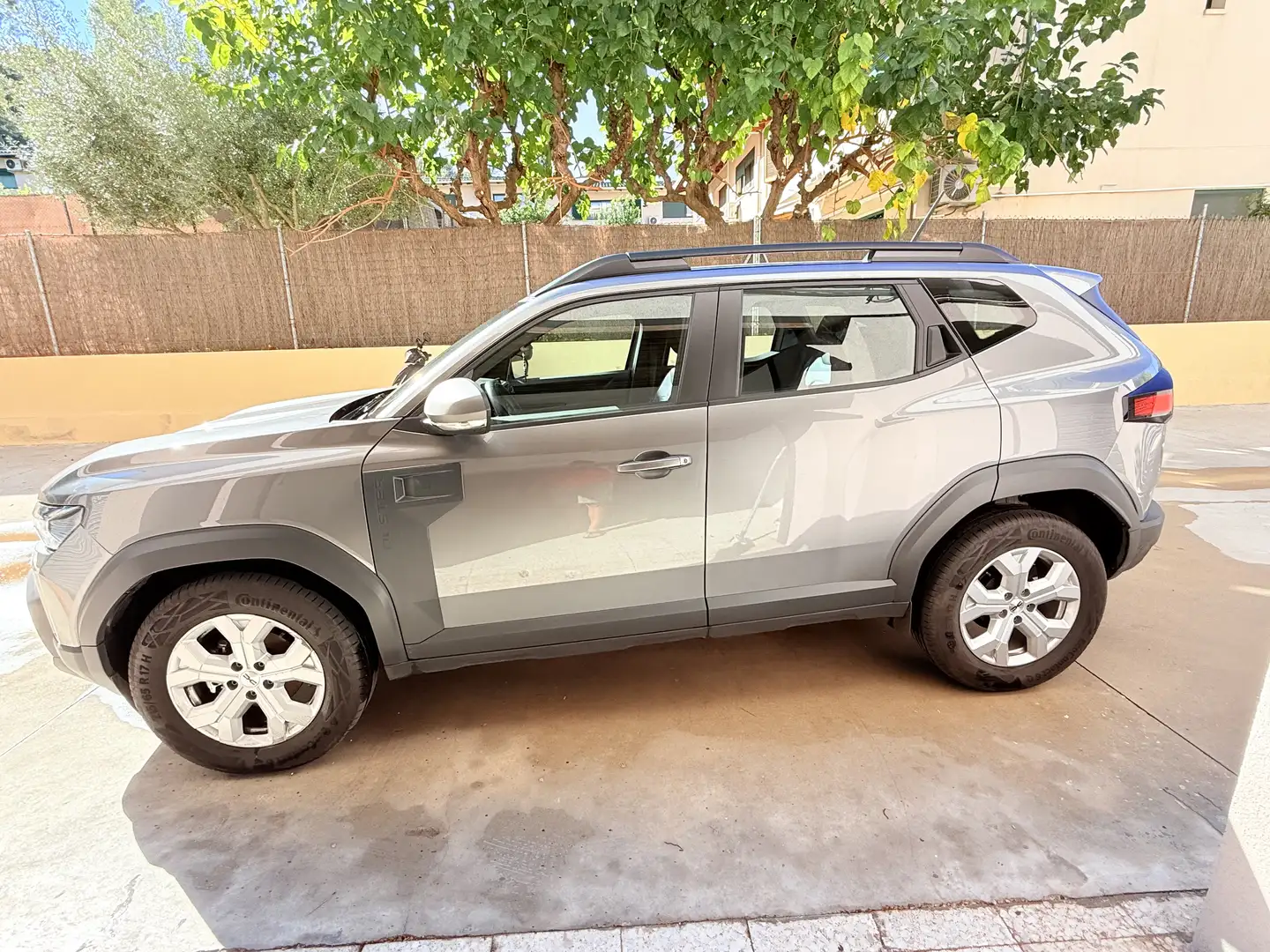 Dacia Duster 1.2 mild hybrid Expression 4x2 103kW 48v Gris - 1