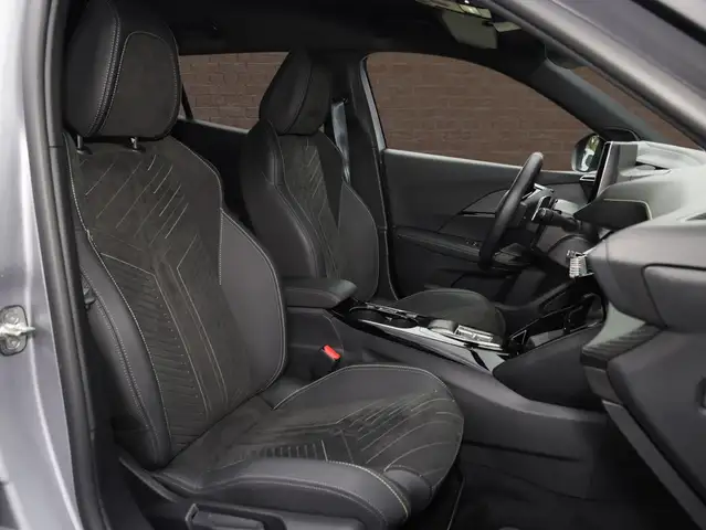 Peugeot 2008 view 10