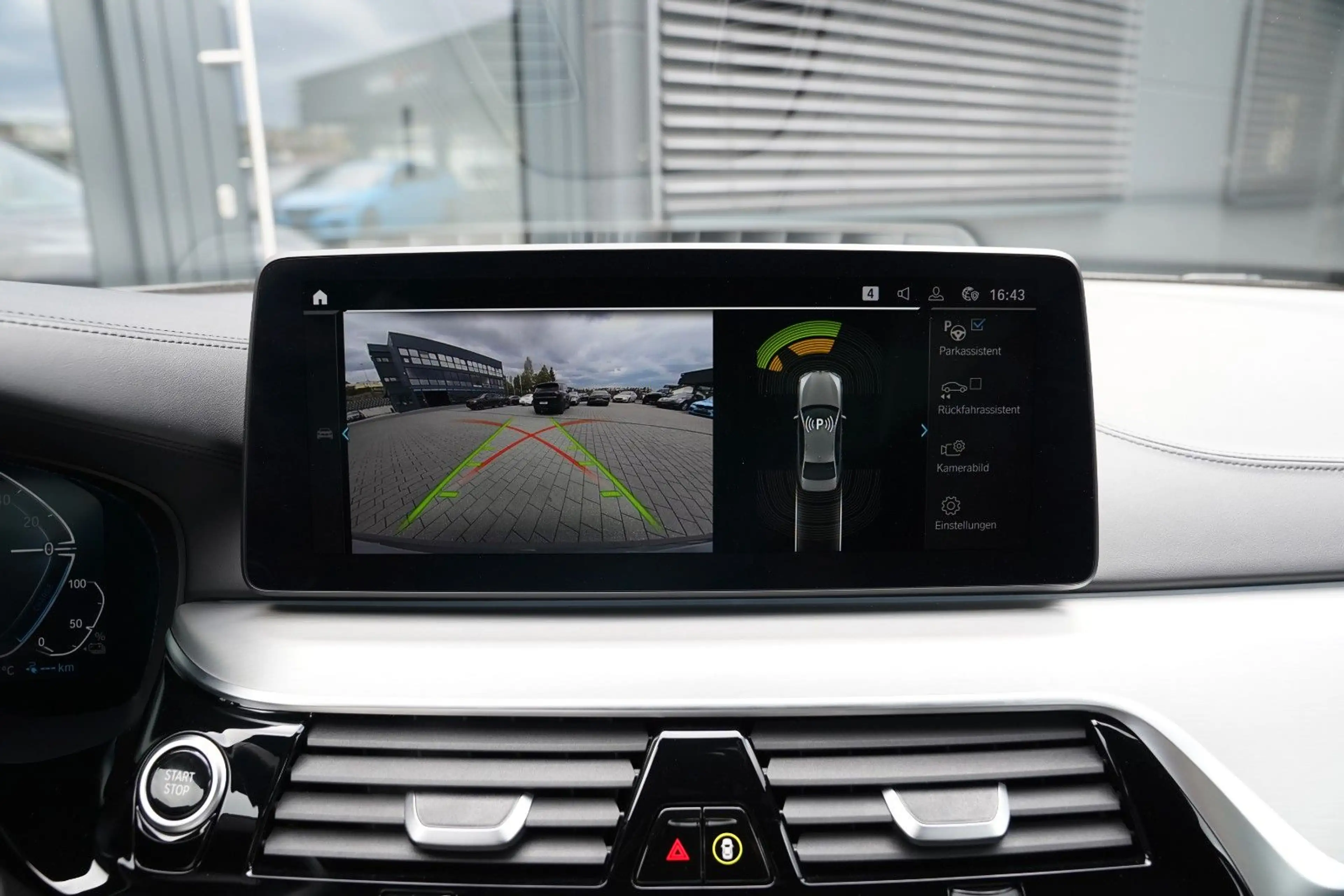 BMW 545 e xDr M Sport LCProf-LED-ACC-RFK-H&K-ad.Fwk — photo 13