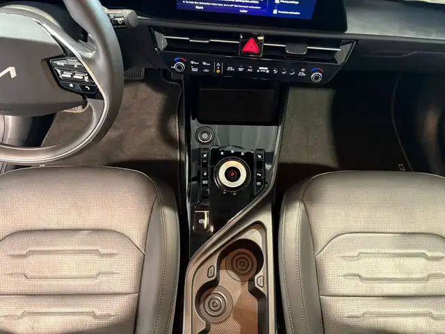 Kia E-Niro view 12