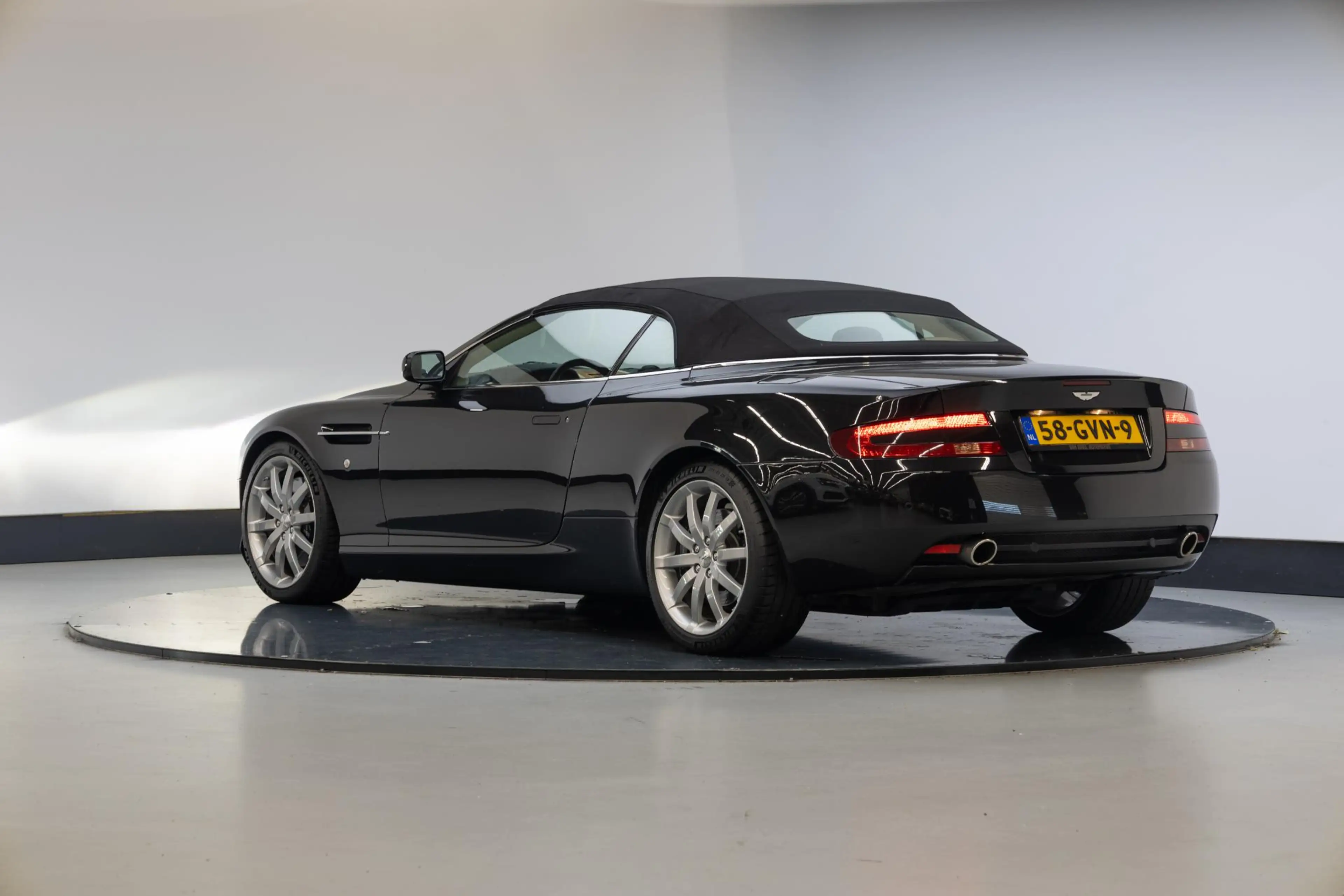 Aston Martin DB9 Volante 5.9 V12 Touchtronic | Automaat | Carplay | — photo 2