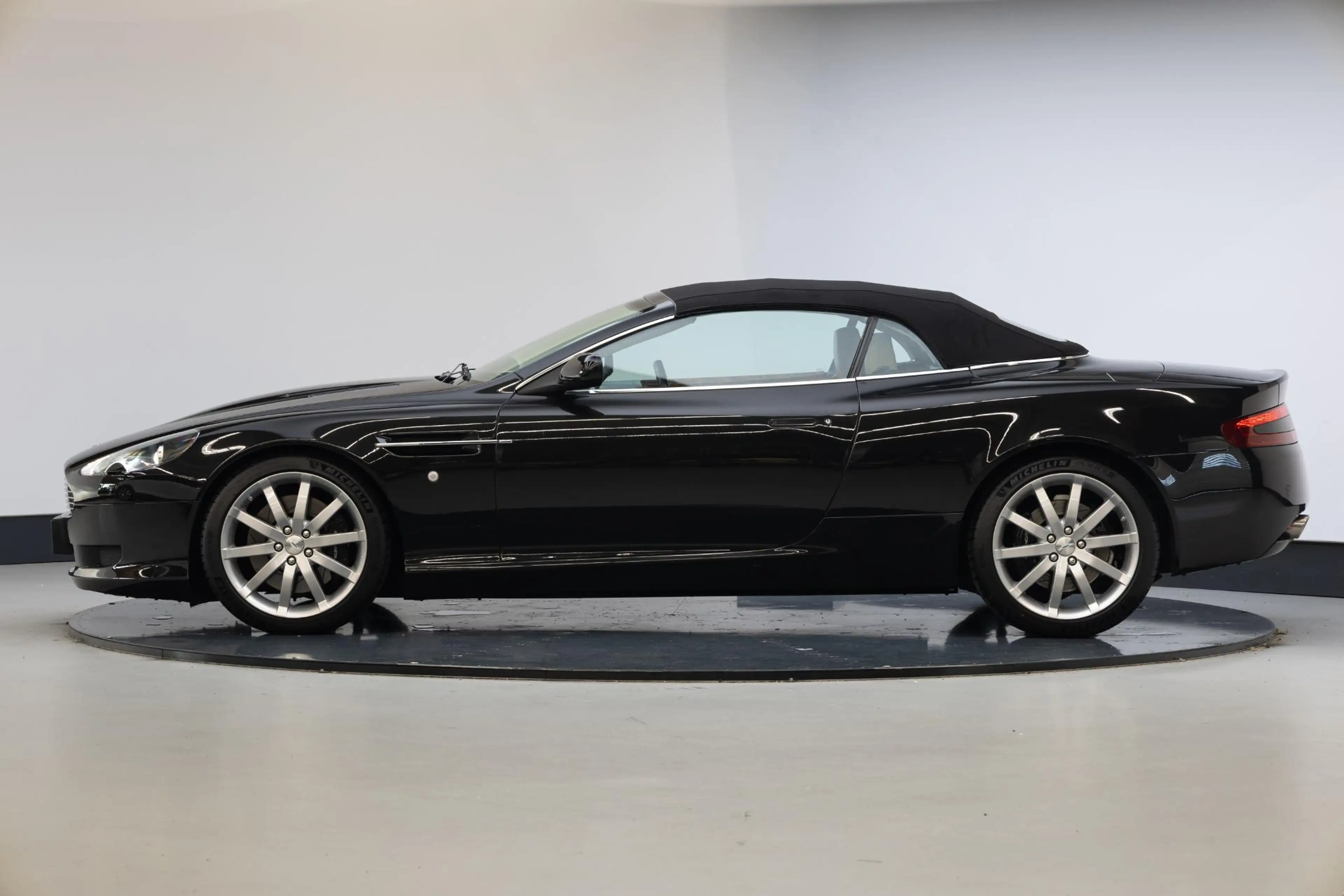 Aston Martin DB9 Volante 5.9 V12 Touchtronic | Automaat | Carplay | — photo 28