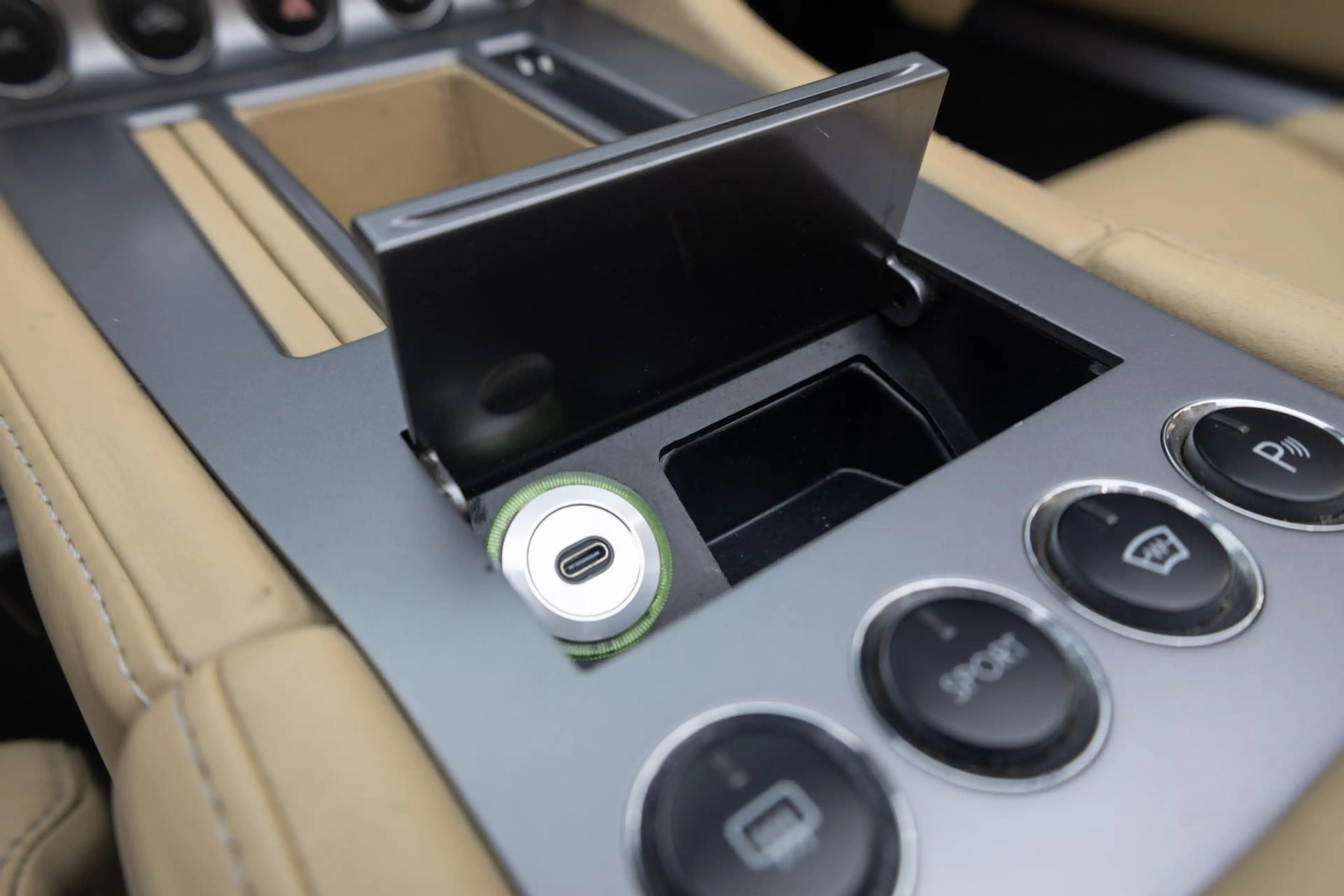 Aston Martin DB9 Volante 5.9 V12 Touchtronic | Automaat | Carplay | — photo 20