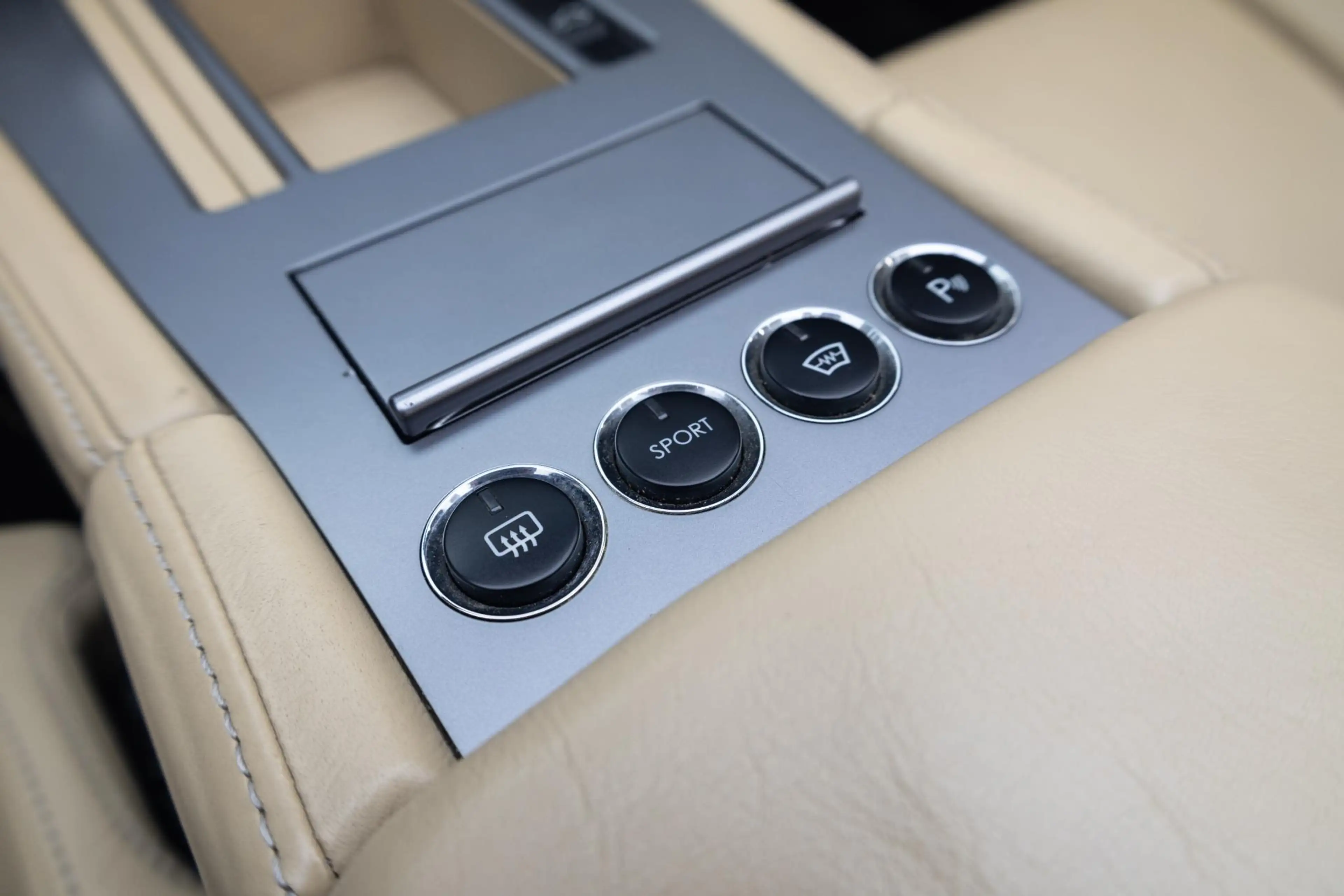 Aston Martin DB9 Volante 5.9 V12 Touchtronic | Automaat | Carplay | — photo 19