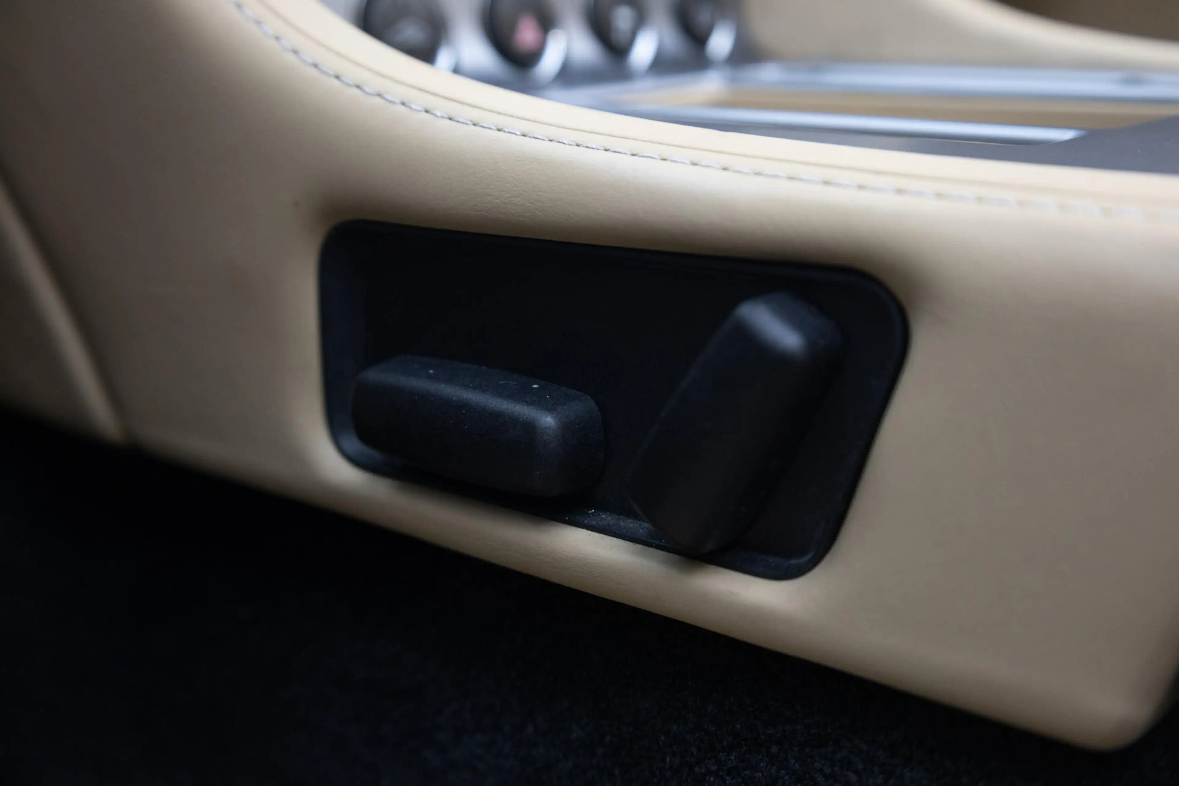 Aston Martin DB9 Volante 5.9 V12 Touchtronic | Automaat | Carplay | — photo 10