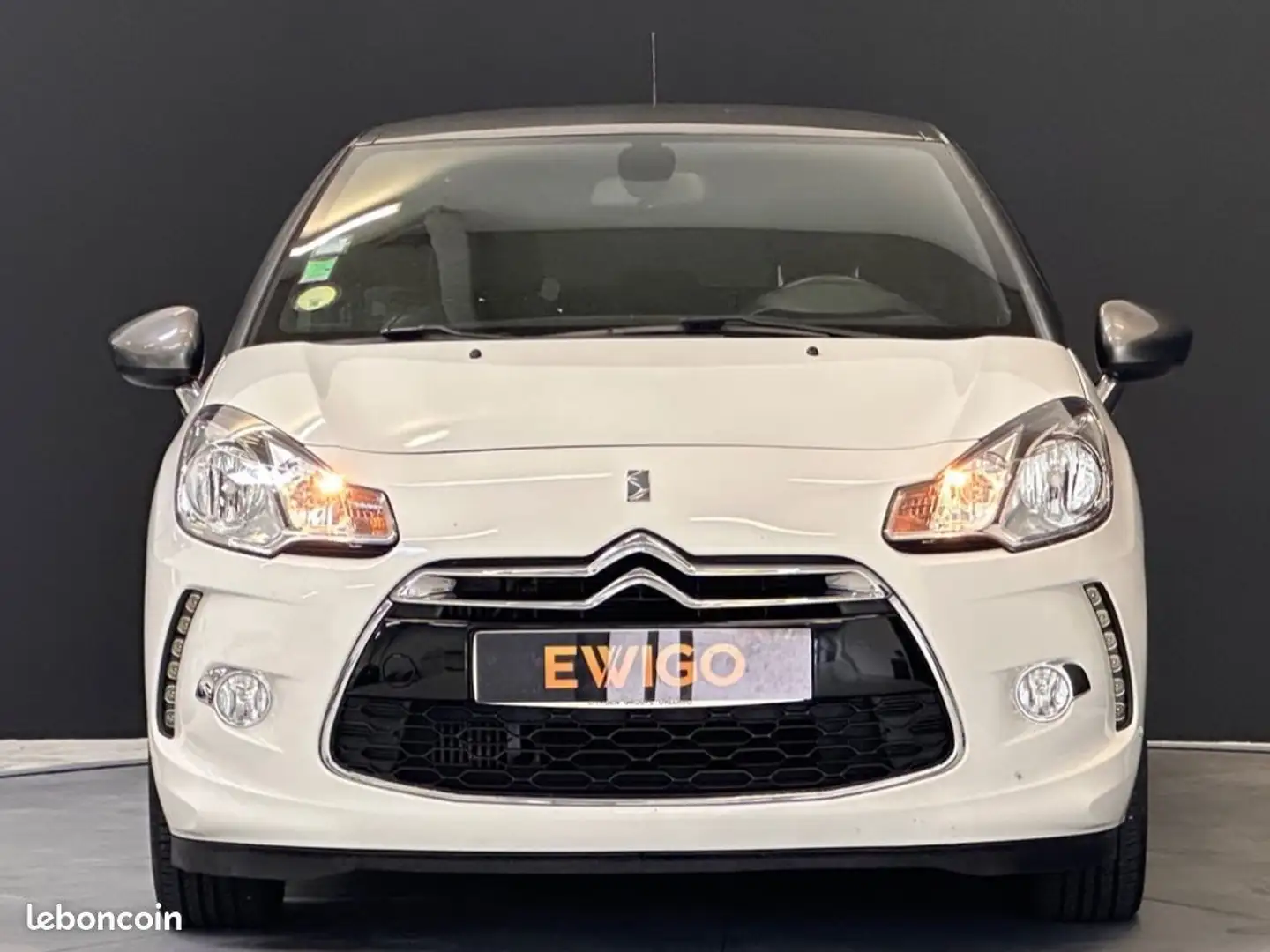 DS Automobiles DS 3 automobiles 1.6 bluehdi 100ch sochic Blanc - 2