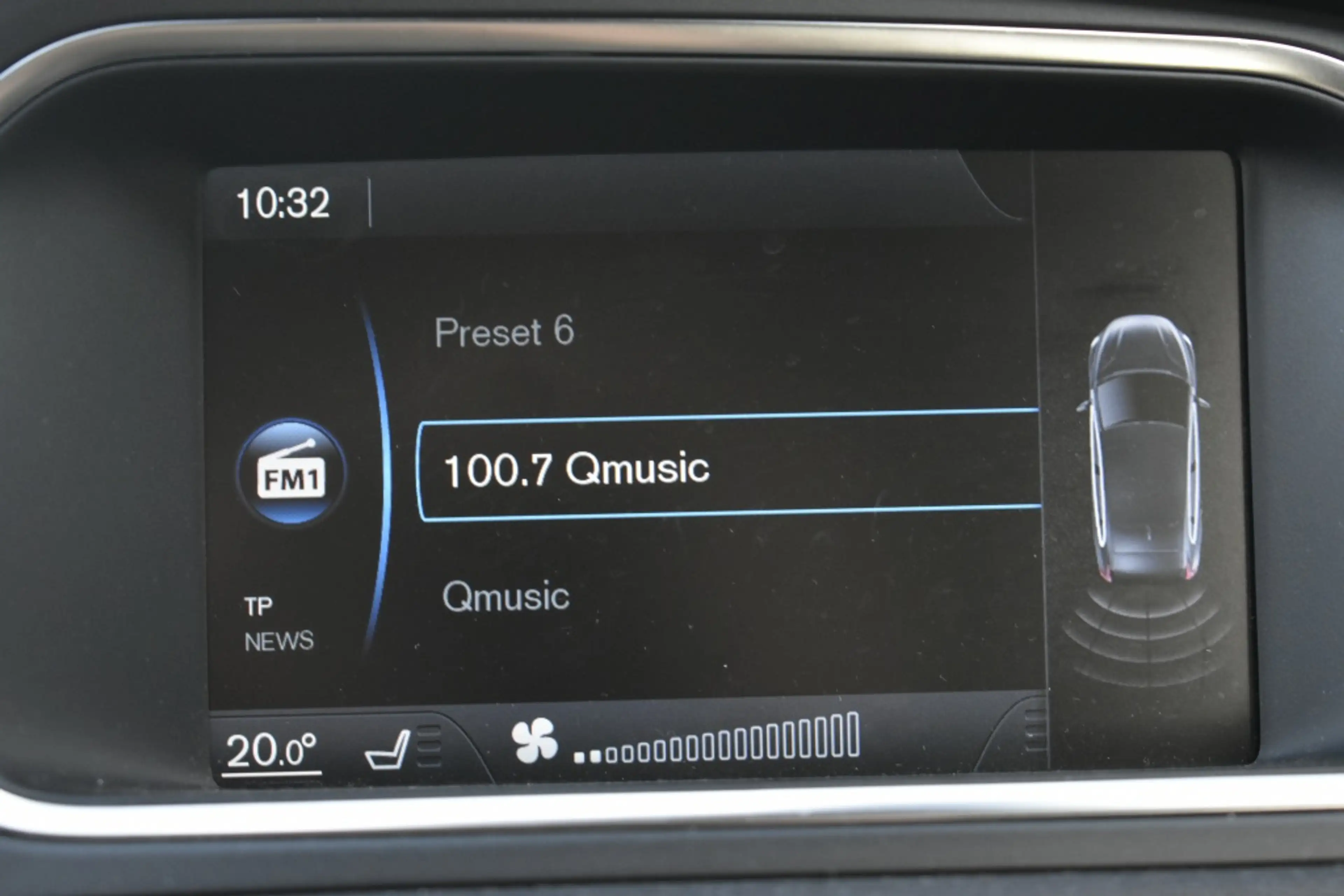 Volvo V40 1.6 T4 Kinetic — photo 21