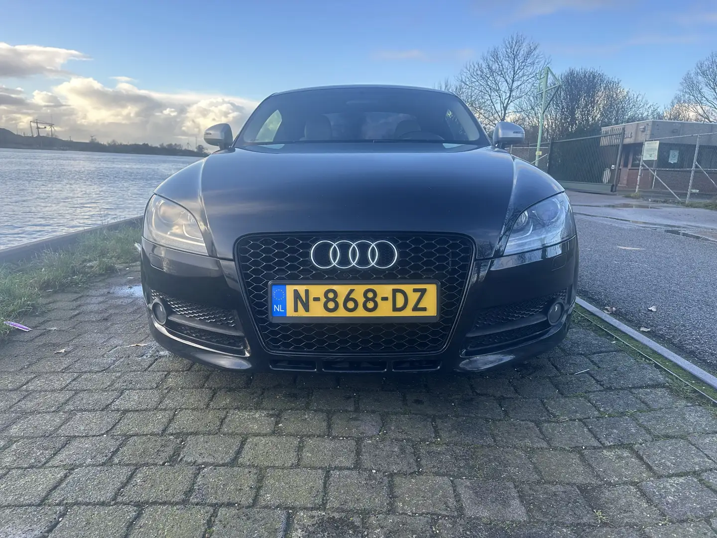 Audi TT 3.2 VR6 Quattro Schwarz - 2