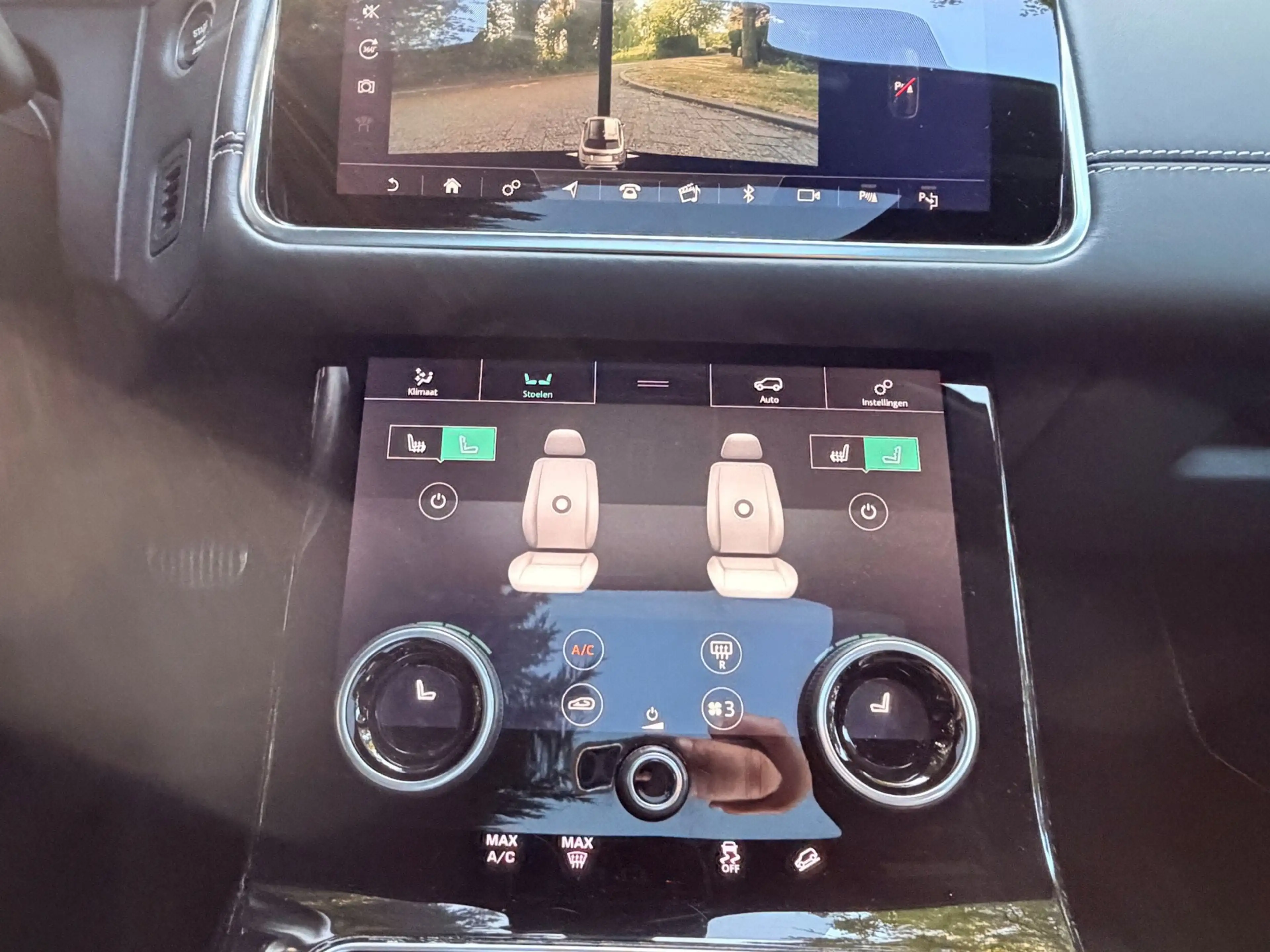 Land Rover Range Rover Velar 2.0 P250 Turbo AWD R-Dynamic SE — photo 13