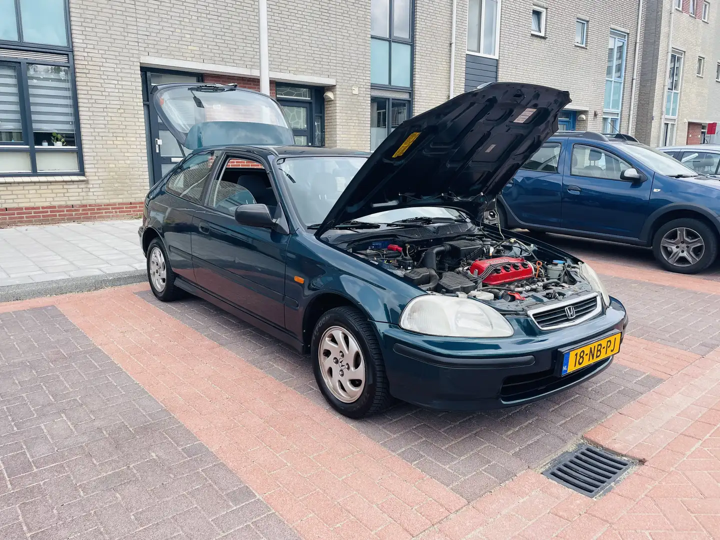 Honda Civic 1.4i S - 1