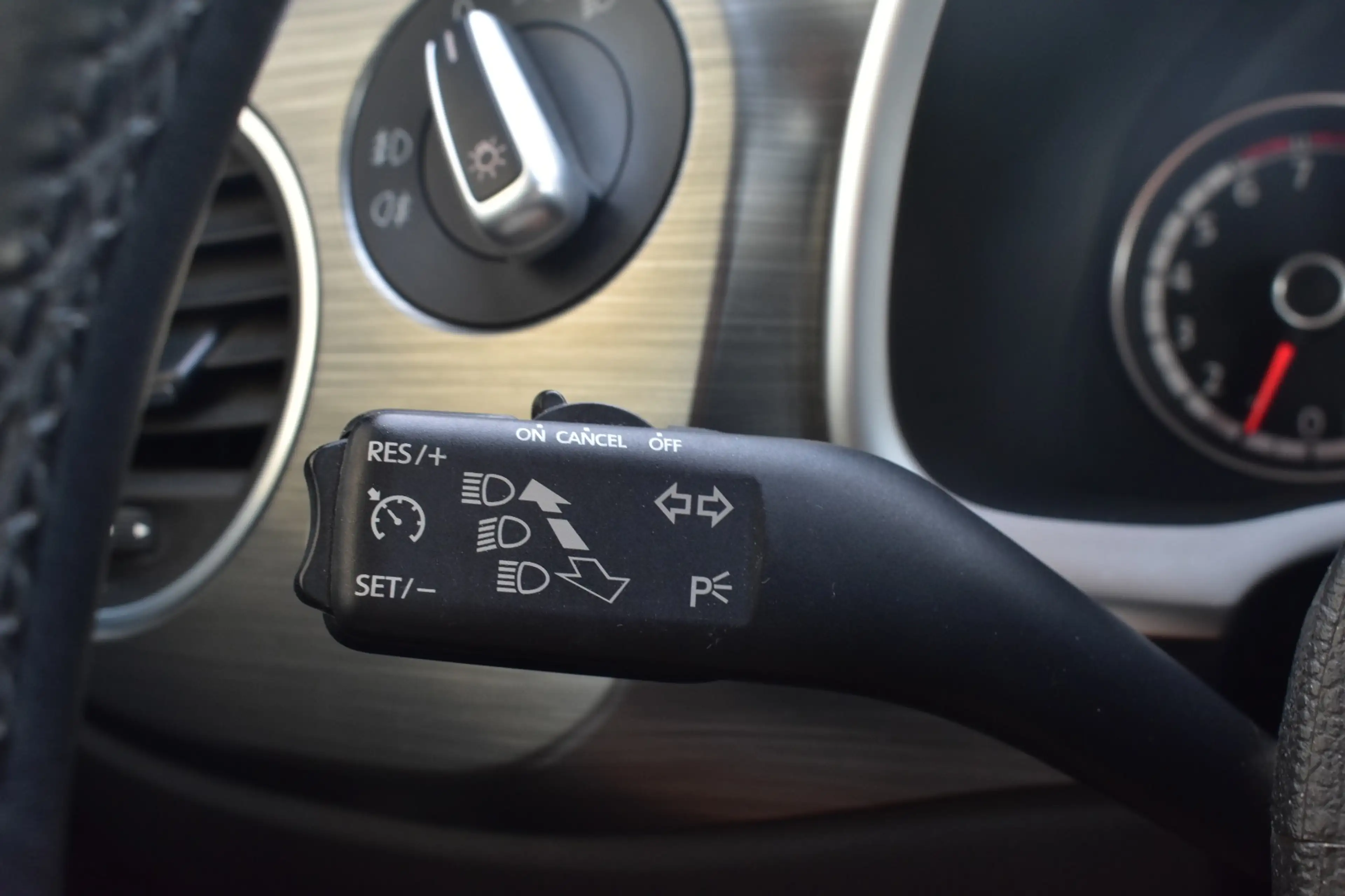 Volkswagen Beetle 1.2 TSI Allstar Navi / Camera / PDC / Cruise / Leder / Garantie — photo 9