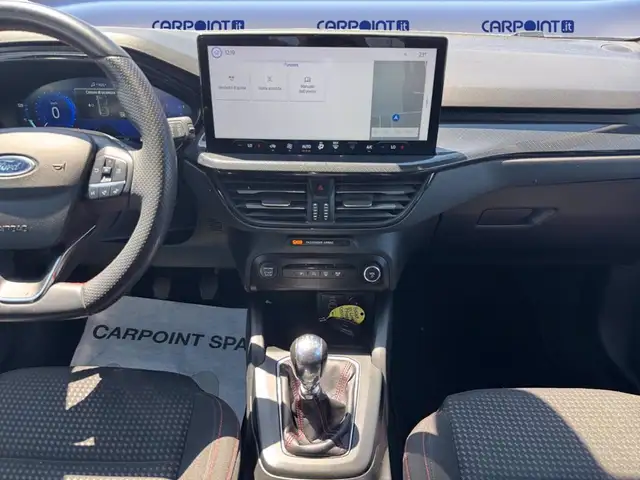 Ford Focus view 11