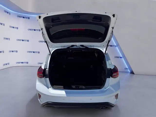 Ford Focus view 17