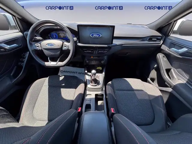 Ford Focus view 10