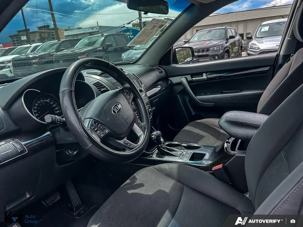Kia Sorento снимка Kia Sorento