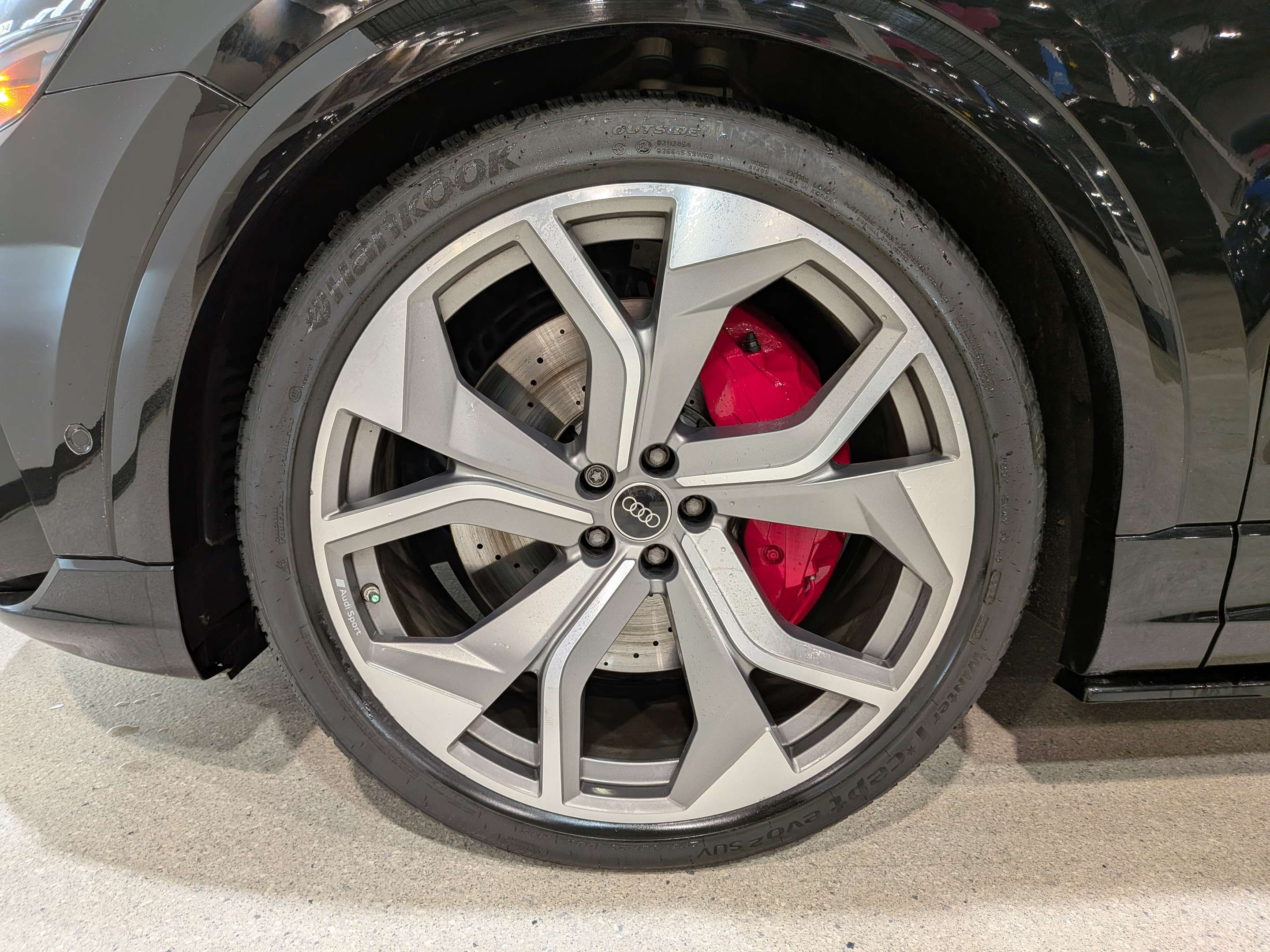 Audi RS Q8 2023