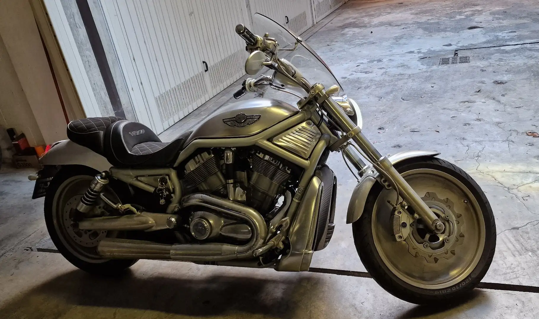 Harley-Davidson V-Rod centenario Argento - 2