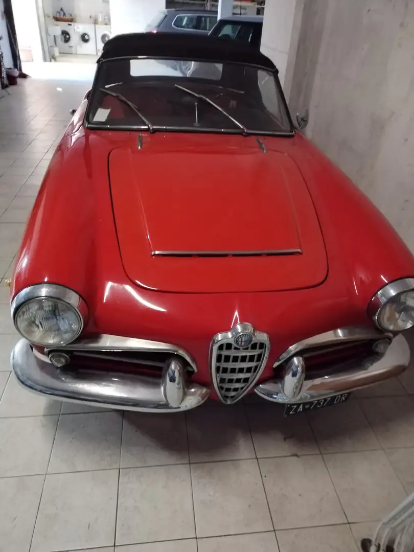 Alfa Romeo Giulia Spider Красный - 1