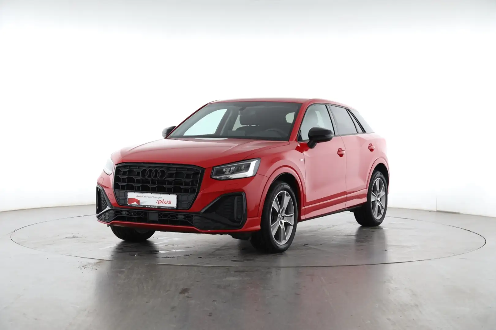 Audi Q2 30 TFSI S line | Optikpaket schwarz | DAB | Rood - 2
