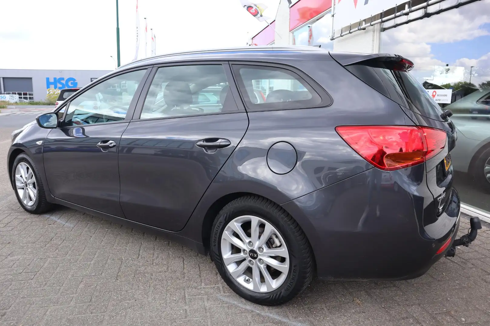 Kia Ceed SW / cee'd SW Sportswagon 1.0 T-GDi COMFORT-PLUSLINE NAVIGATOR T Gris - 2