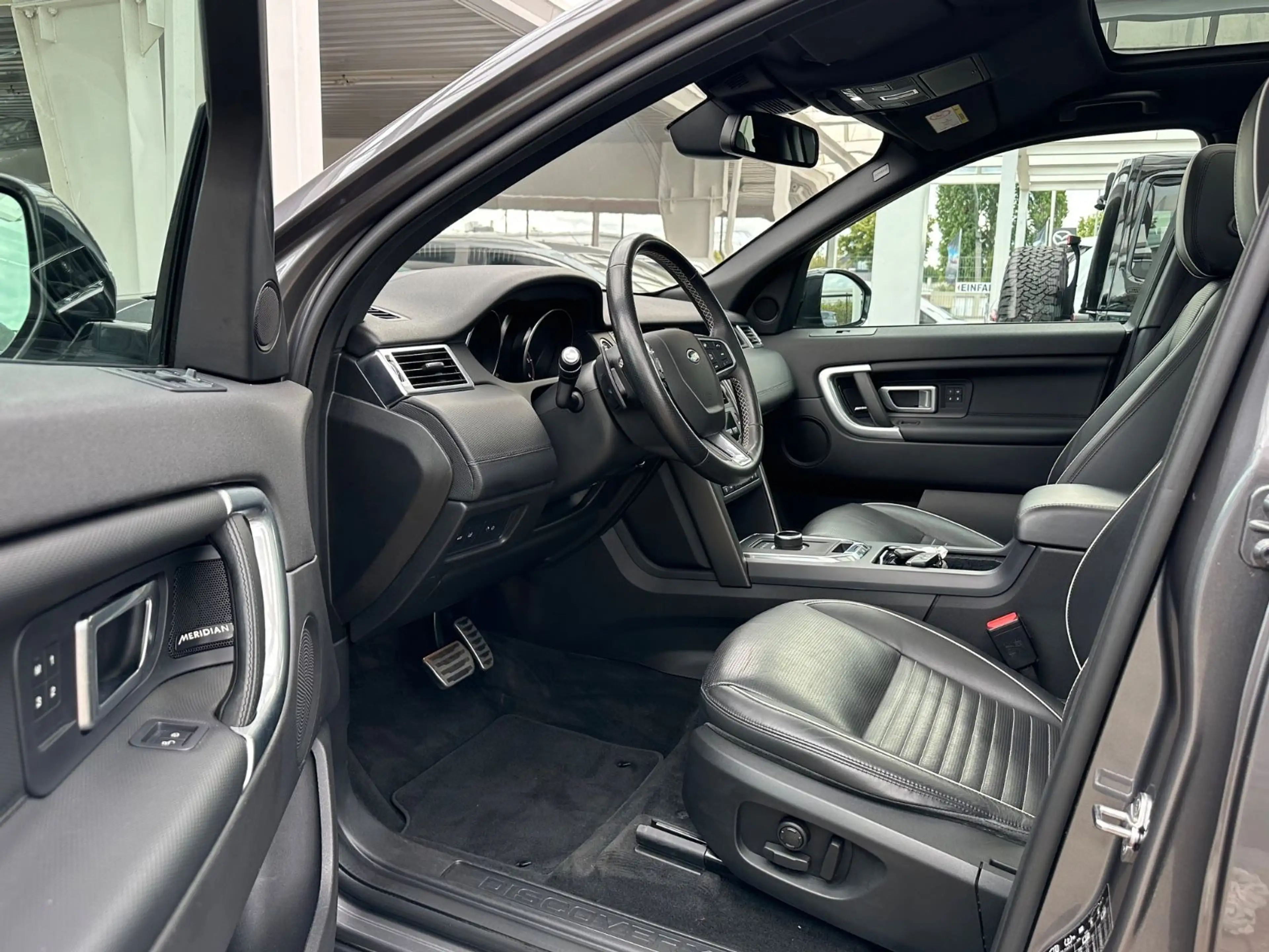 Land Rover Discovery Sport HSE*Hd-up*AHK*Leder*Pano*LED*80T — photo 12