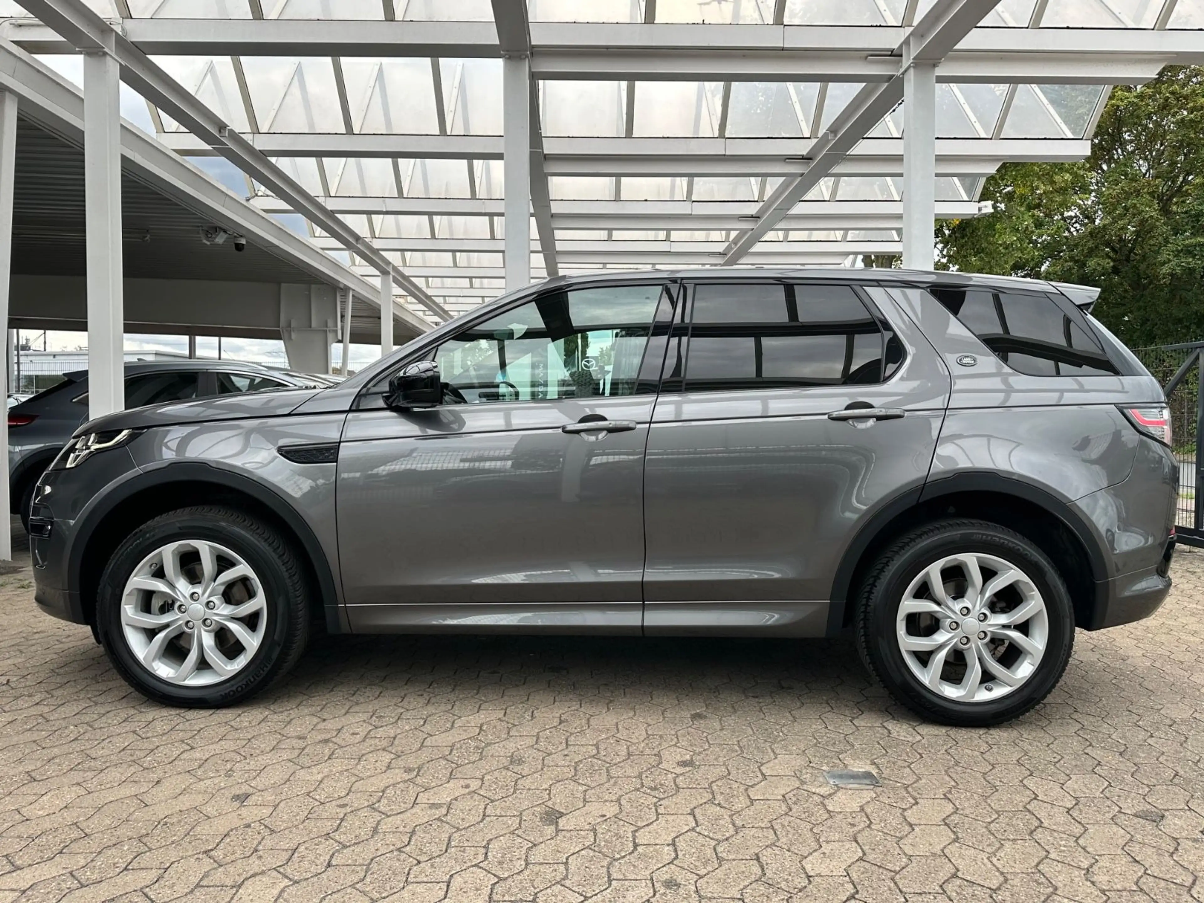 Land Rover Discovery Sport HSE*Hd-up*AHK*Leder*Pano*LED*80T — photo 8