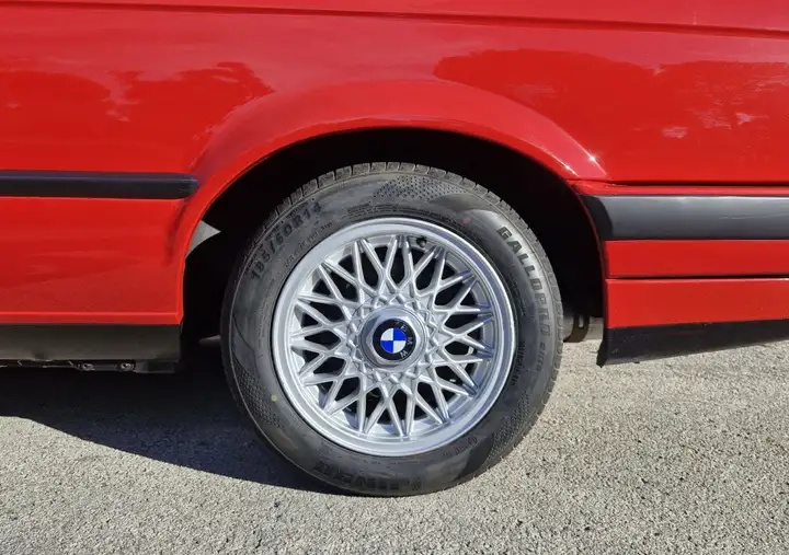 BMW Serie 3 1990, foto 9