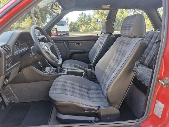 BMW Serie 3 1990, foto 12