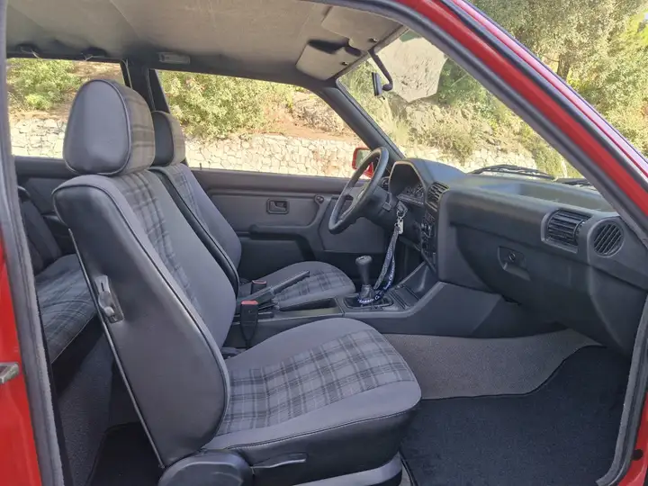 BMW Serie 3 1990, foto 18