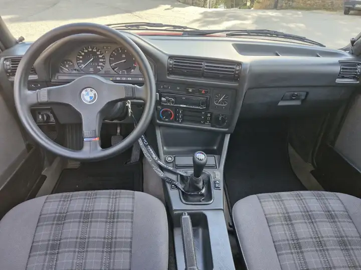 BMW Serie 3 1990, foto 14