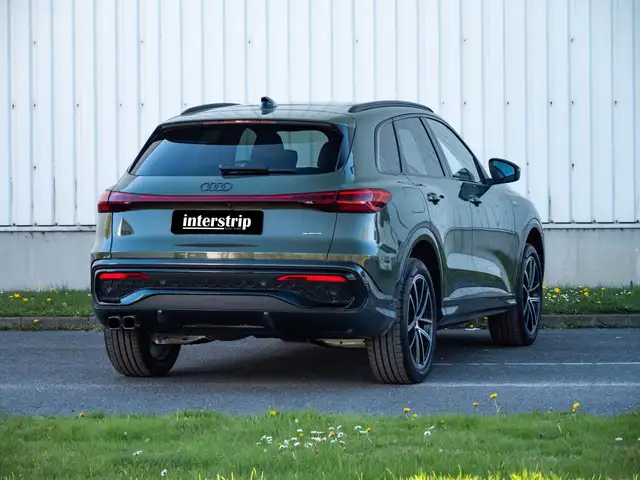 Audi Q5 view 6