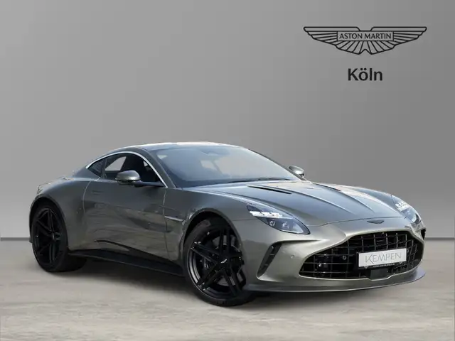 Aston Martin Vantage Titanium Grey / Onyx Black
