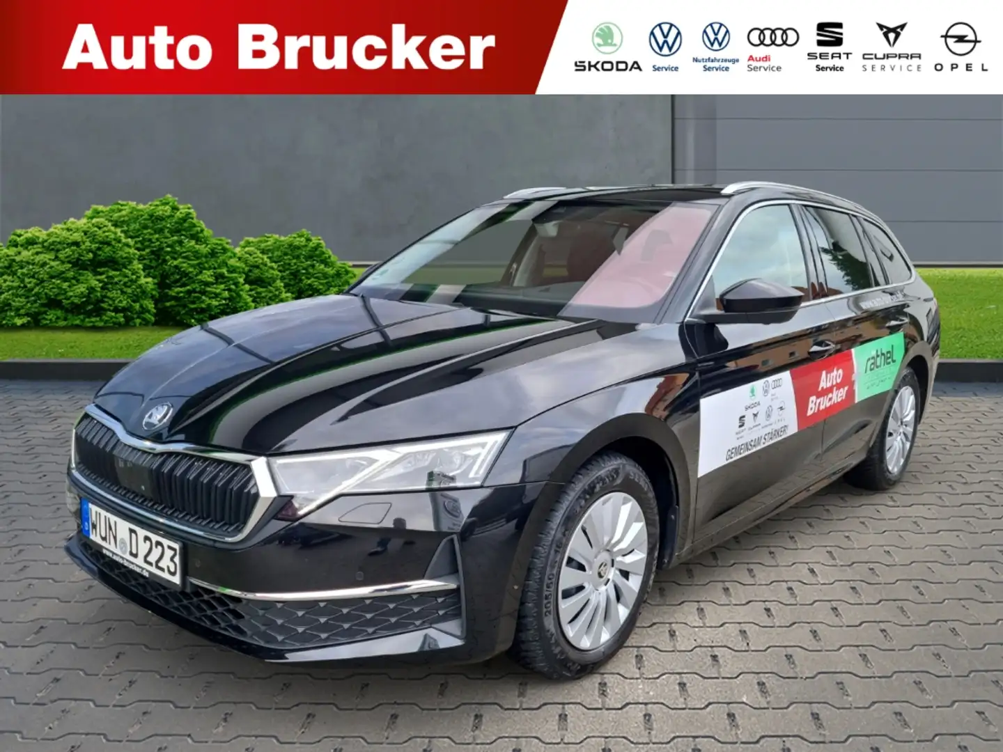 Skoda Octavia Combi 2.0 TDI 110 kW Selection+Anhängerkupplung+Na Schwarz - 1