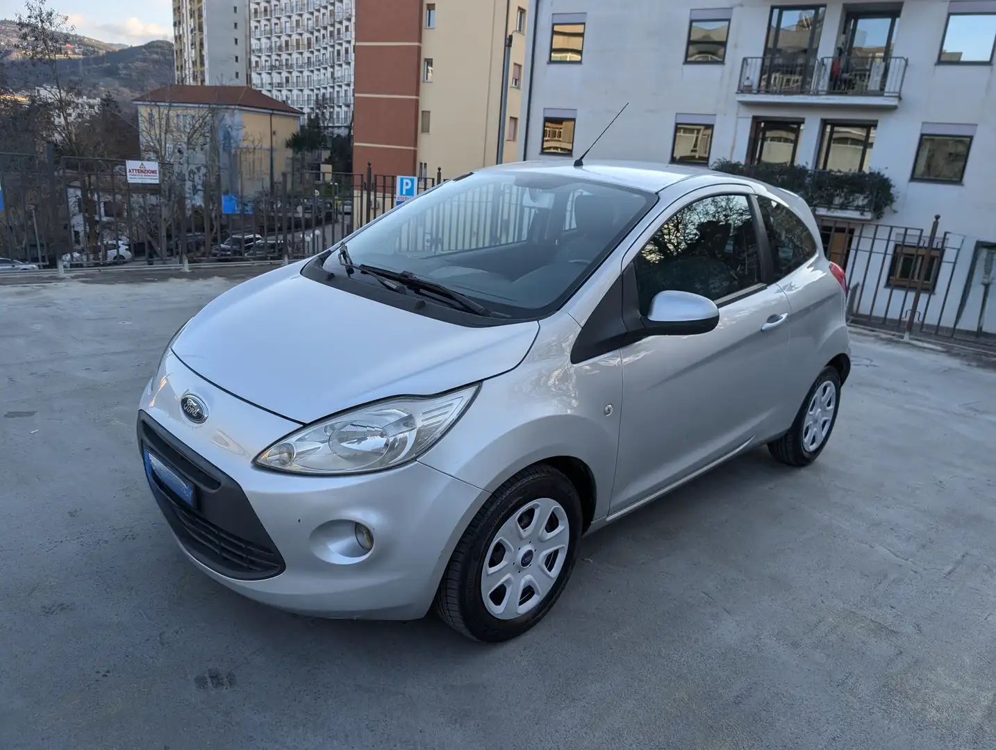 Ford Ka/Ka+ Ka II 3p 2009 Ka 1.3 tdci + c/esp,tcs 75cv E5 Plateado - 1