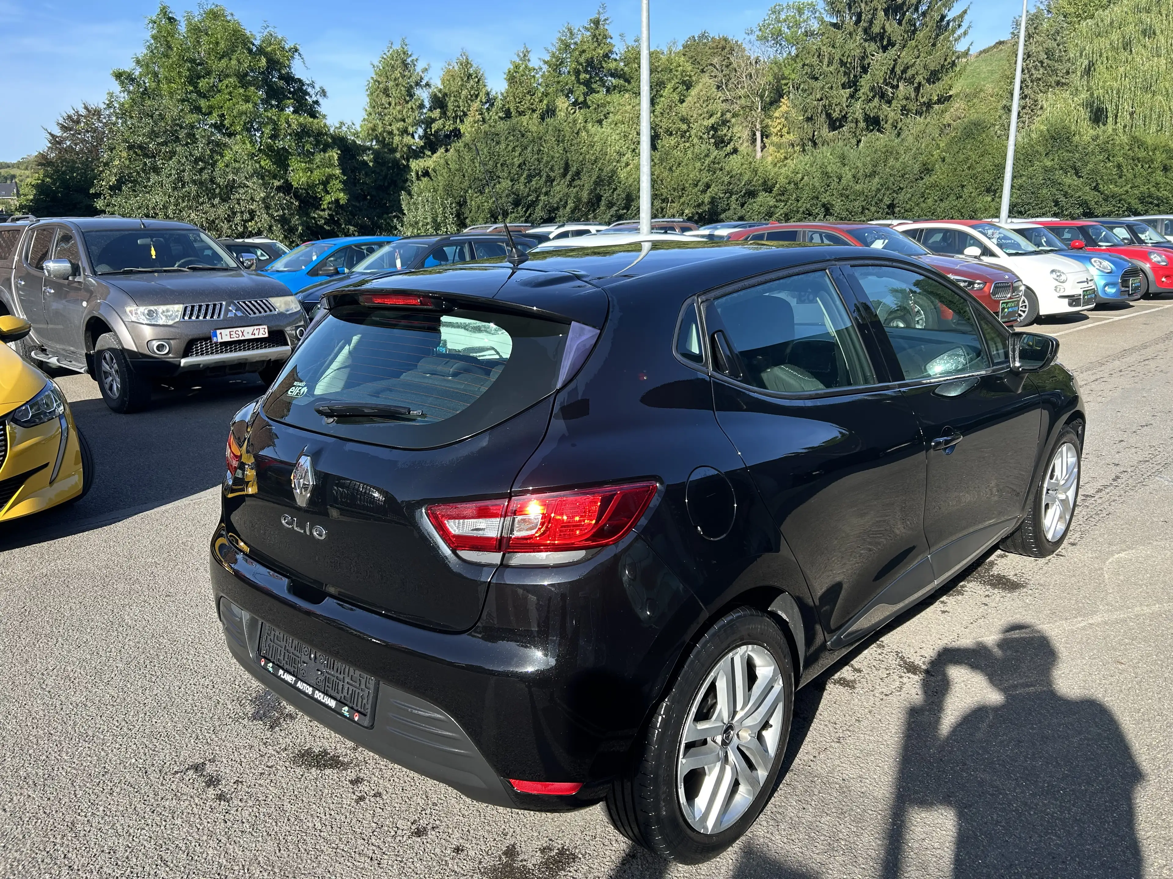 Renault Clio 1.2i 5 PORTES AIRCO BLUETOOTH GPS GARANTIE 12 MOI — photo 4