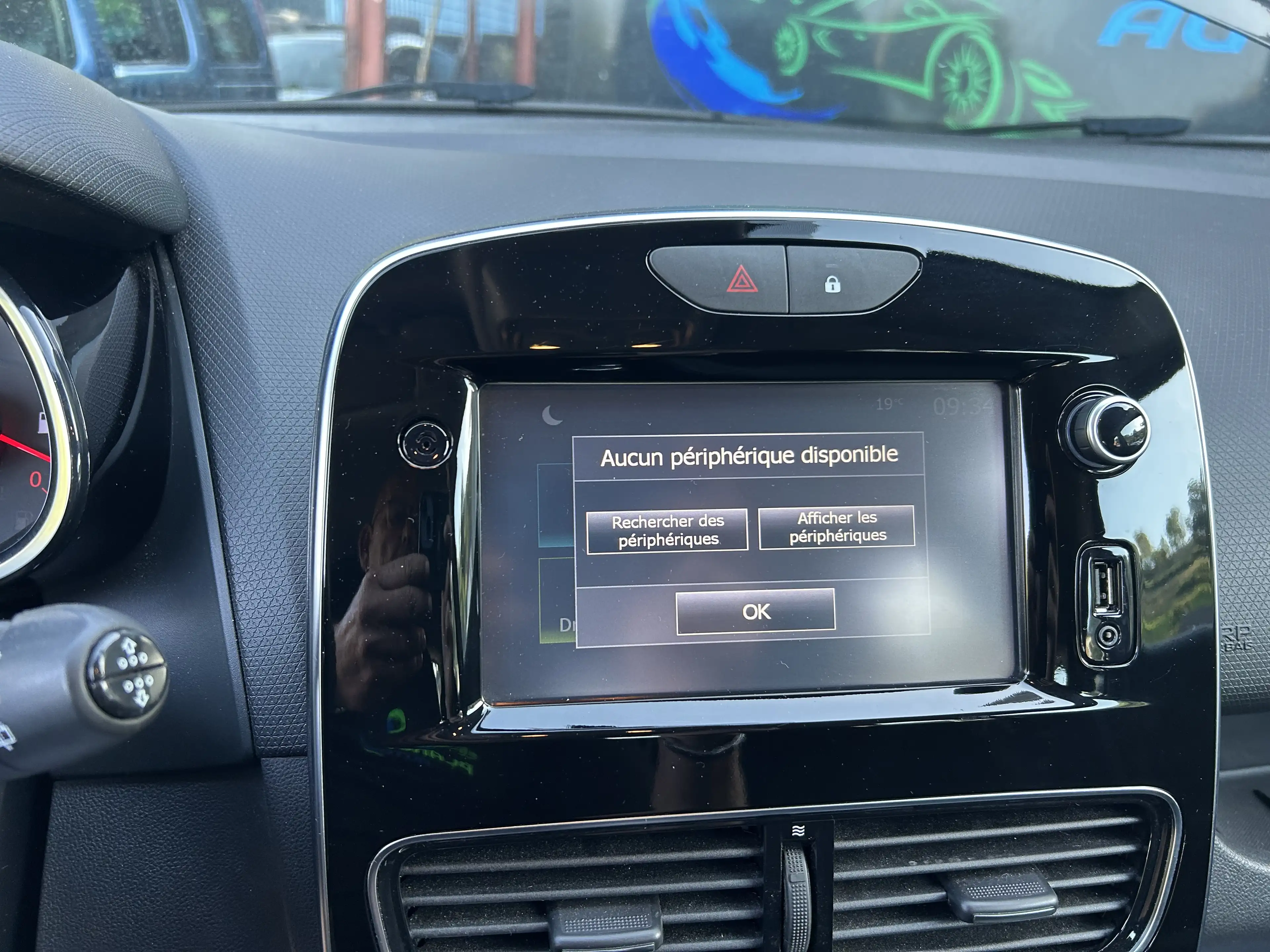 Renault Clio 1.2i 5 PORTES AIRCO BLUETOOTH GPS GARANTIE 12 MOI — photo 11
