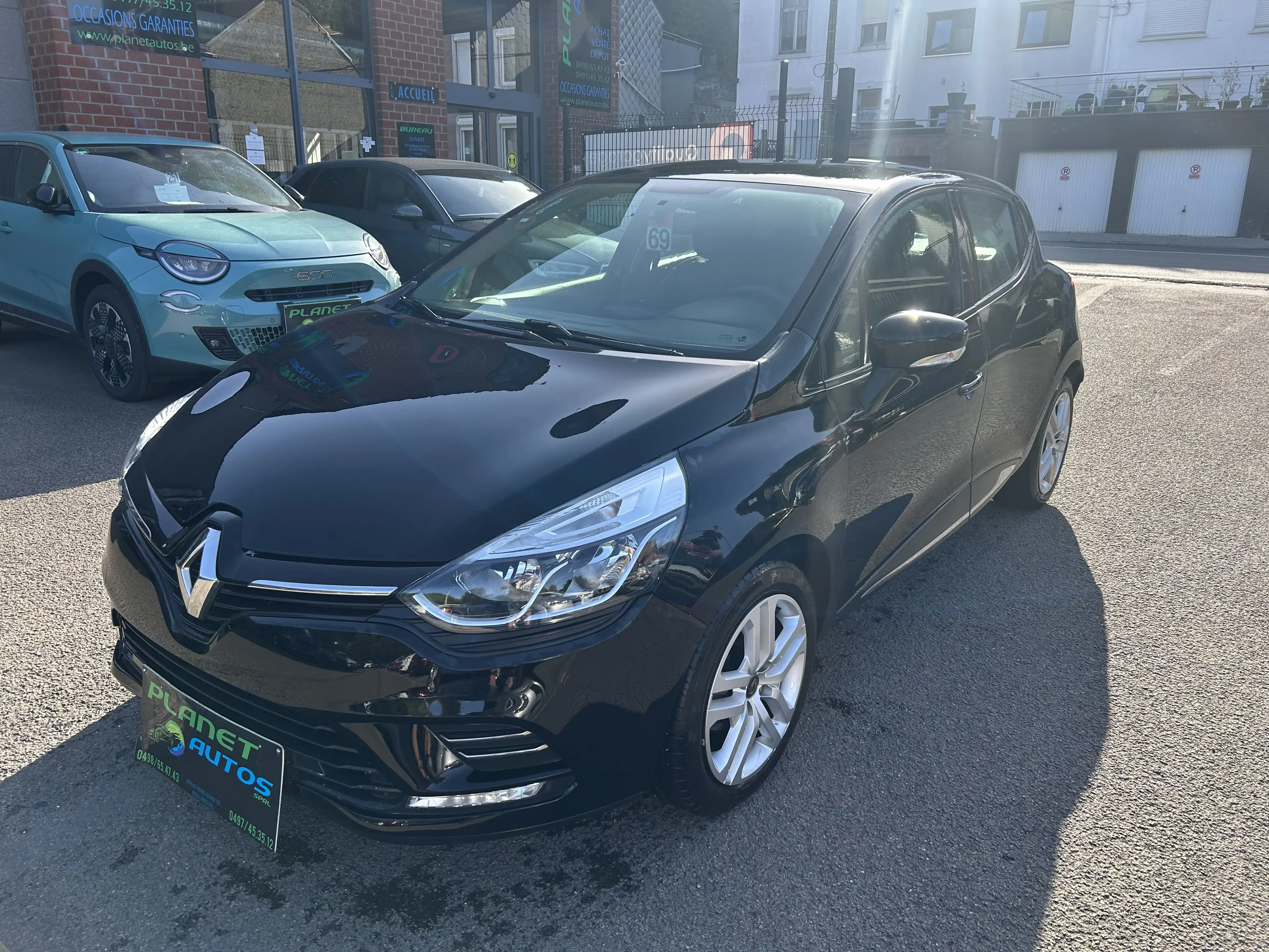 Renault Clio 1.2i  5 PORTES AIRCO BLUETOOTH GPS GARANTIE 12 MOI