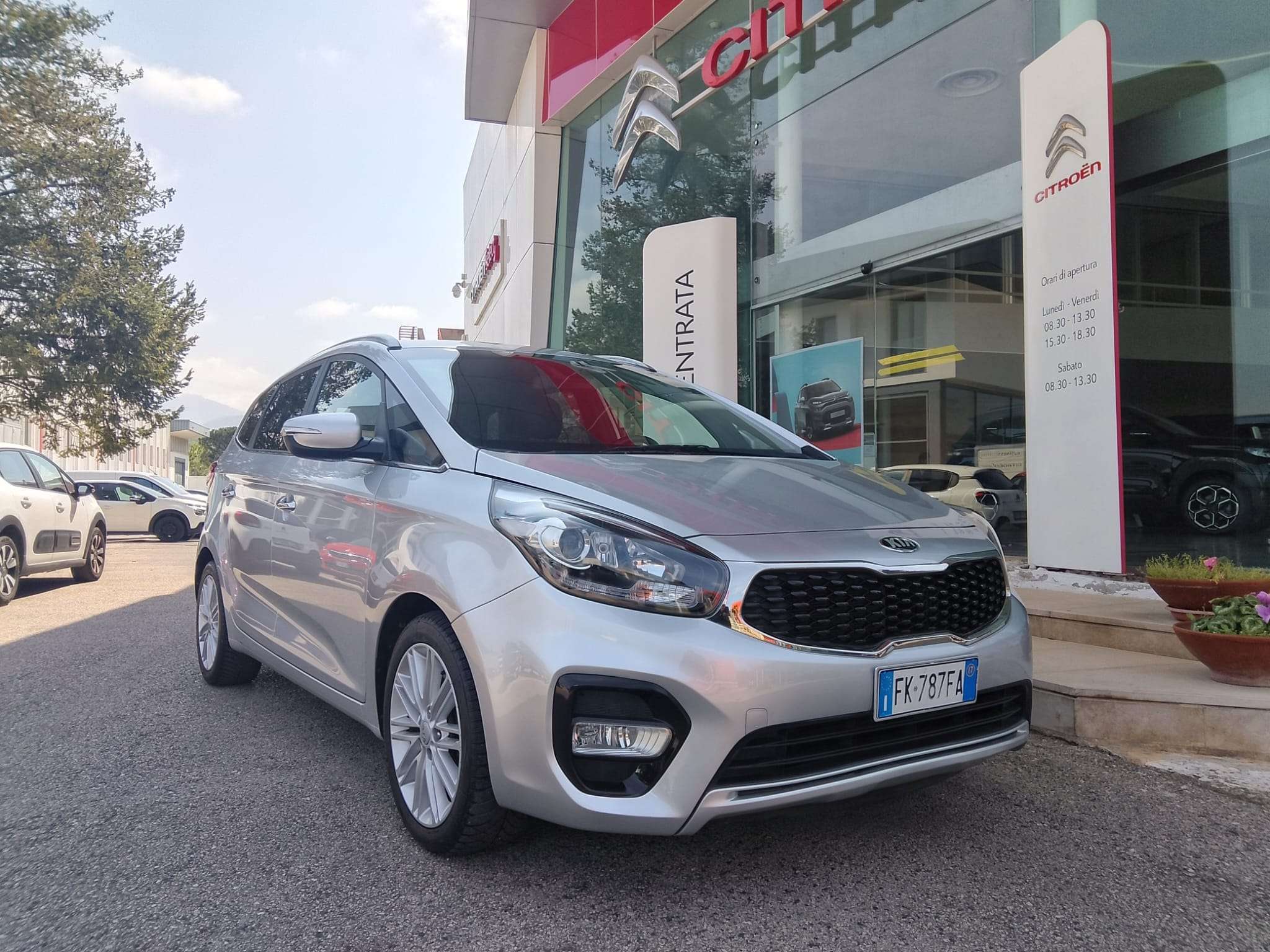 Kia Carens