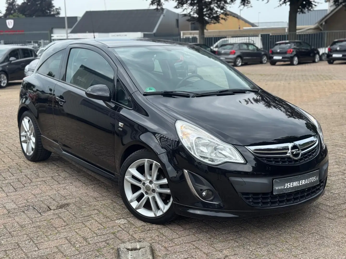 Opel Corsa 1.4-16V OPC-LINE AIRCO CRUISE PDC NW.APK Noir - 2